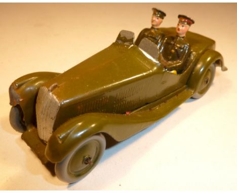Britains set 1448, Army Staff Car with driver and passenger, SECOND VERSION, solid metal wheels, khaki finish (VG-G, dented f