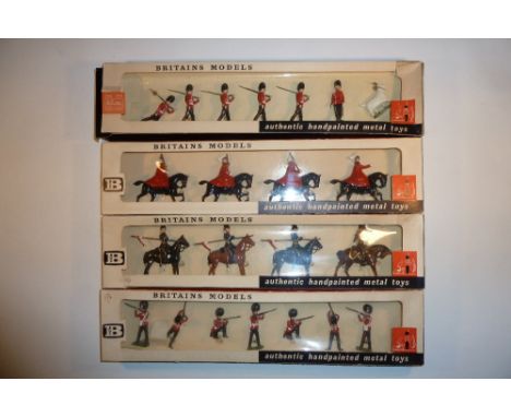  * Britains 'short' sets in original late issue Window Boxes set 74, Royal Welch Fusiliers and sets 9122, Grenadier Guards fi