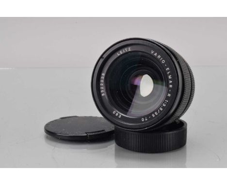 A Leitz 35-70mm f/3.5 Vario Elmar-R Lens, made in Japan, serial no 3322036, 1984, 3 CAM, barrel G, some light paint wear to g
