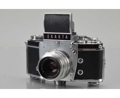 An Exakta Varex IIa SLR Camera, shutter working body G-VG, with Carl Zeiss Jena 50mm f/2.8 Tessar lens, barrel G, elements G