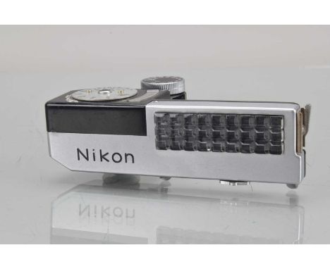 A Nippon Kogaku Nikon F Model III Light Meter, cell responsive, G