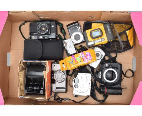 Cameras and Related Items, a Nikon SB-800 flash, working on test, in Nikon case, G-VG, Miranda 35 AF, Canon Z135, Minolta Vec