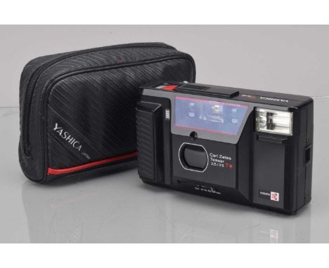 A Yashica T AF-D Compact Camera, shutter working, flash working, data back untested, body G-VG, with Carl Zeiss T* 35nn f/3.5