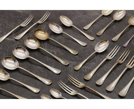 A set of silver flatware,by Mappin &amp; Webb, Sheffield 1902, comprising four soup spoons, eight dessert spoons, eight desse