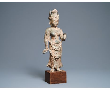 Title: A bronze figure of a deity, Southeast Asia, 20th C.Description: H 70,5 - 61 cm (with and without base)