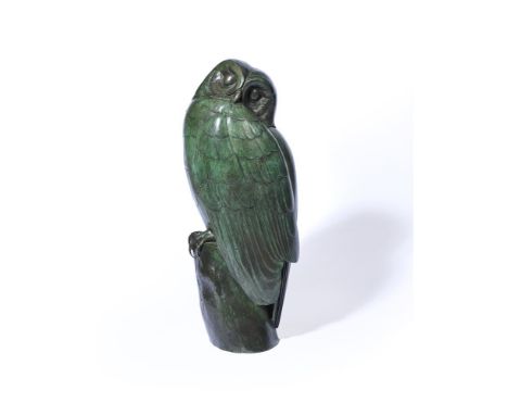 λ&nbspGEOFFREY DASHWOOD (BRITISH B. 1947) TAWNY OWL Bronze with a green/black patina Signed and numbered 8/12 37 x 37cm (14½ 