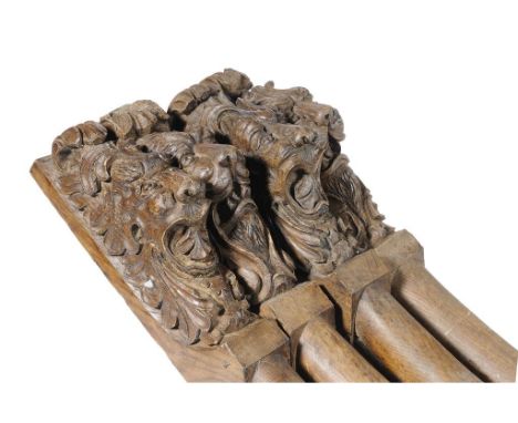 ARCHITECTURAL ANTIQUES.  THE PRINCIPAL ELEMENTS OF A MAGNIFICENT OAK ROOF, EARLY 20TH C comprising four trusses, including gr