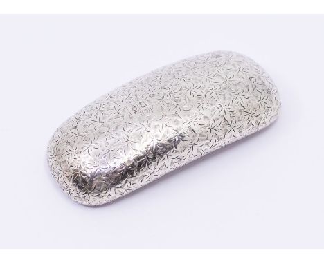 A Georgian style silver curved oblong shaped snuff box, the body engraved with ivy leaves, the cover with vacant shaped carto
