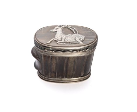 ‡ A CONTINENTAL SILVER-MOUNTED HORN SNUFF BOX, PROBABLY WESTERN ALPS, 19TH CENTURY ribbed tapering oval body with thumb-hold 