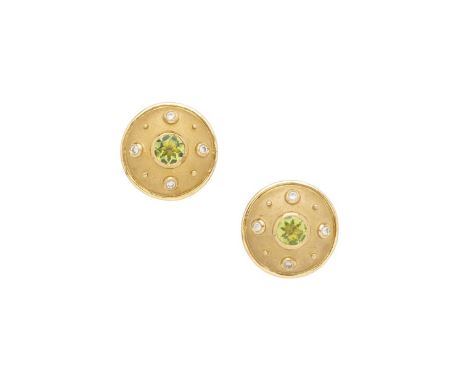 THEO FENNELL: A PAIR OF GOLD, PERIDOT AND DIAMOND EARRINGS each of textured target design, centred by a circular-cut peridot 