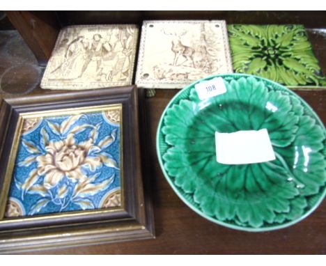 A Romeo & Juliet Tile, A William Morris Design Tile, A Stag Tea Pot Stand & A Embossed Mintons Tile (5) €25-30