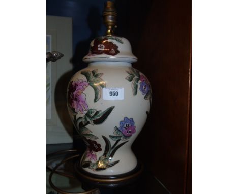 A Chinese Table Lamp.  €10-20