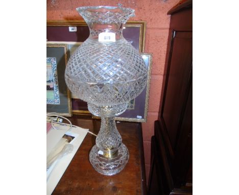 Crystal Table Lamp in a Waterford style (1). €50-80