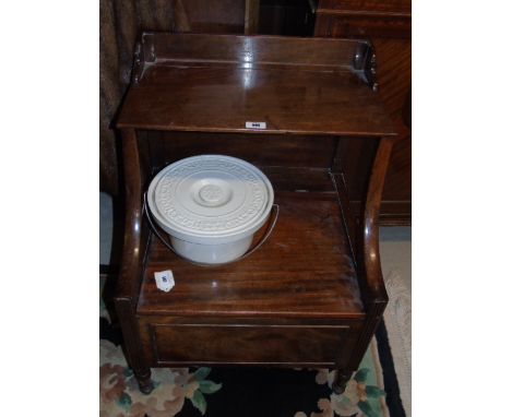 A William 1Vth Mahogany Step Commode €180-220