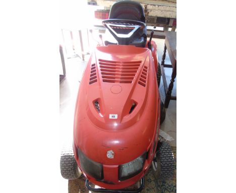An Oleo-Mac Ride on Lawn Mower, having a 13.5HP Briggs & Stratton Engine.  In Good Working Order According to Owner. 