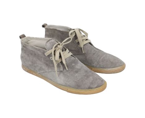 PRADA Schnürschuhe "DESERT BOOTS", Gr. 41 Wildleder Modell in Grau. Tragespuren vorhanden.| PRADA lace-up shoes "DESERT BOOTS
