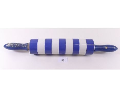 A Cornishware T.G Green rolling pin