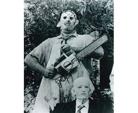 Super Sale! Texas Chainsaw John Dugan hand signed 10x8 photo. This beautiful 10x8 hand signed photo depicts John Dugan as Gra