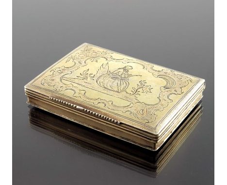 An 18th century Spanish silver gilt snuff box, Garzia, Leiva circa 1740, the lid engraved with a Rococo flame scrolled cartou