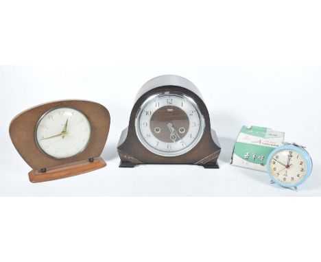 A Smiths of Enfield oak cased mantle clock, mid 20th Century13cm silvered dial with Arabic numerals, further Smiths clock and