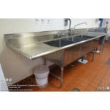 Select three-bay stainless steel sink