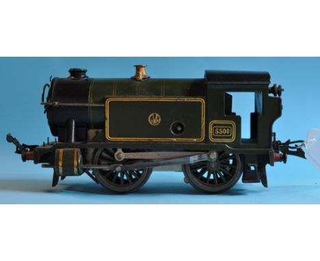 A Hornby 0 gauge clockwork tank engine, 0-4-0, in GWR livery, 550