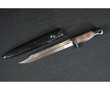 A British military Wilkinson Sword Company cut down bayonet fighting knife, blade length approx 20cm, blade marked WSC S-29, 