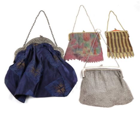 Silver Mesh Evening Purse, with finger loop to the silver link chain, impressed Williams Ltd, Birmingham, 1910, and inscribed