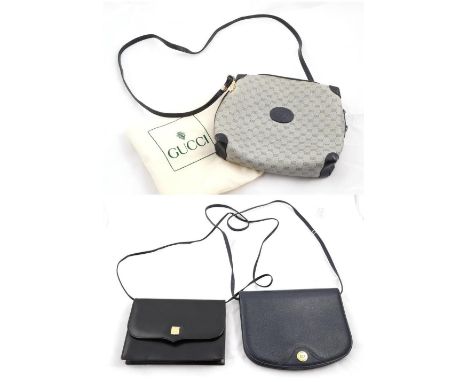 Navy Leather Christian Dior Shoulder Bag, bearing CD initial to the front, leather shoulder strap, internal pockets mounted w