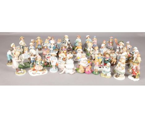 A large quantity of ceramic figurines and figure groups. Including Osborne collection, Leonardo collection, etc.  