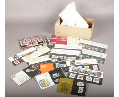 A collection of British &amp; world stamps. To include first day covers - Sir Isaac Newton, Notable anniversaries, flowers et