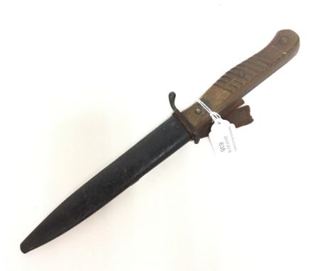 WW1 Imperial German Fighting knife. The knife has a single edged blade 14.5cm long with medial ridge and an overall length of