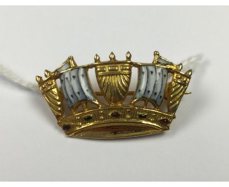 WW2 Royal Navy sweetheart brooch in hallmarked 9ct Gold with coloured enamel details. Maker marked "S&C Co". Pinbacked. In pr