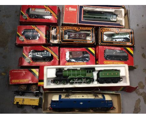 Group of Hornby, Lima and Mainline Railways model railway items