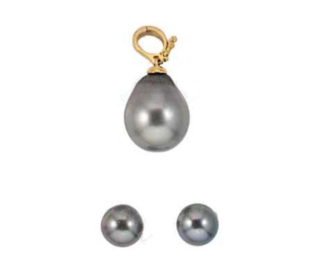 A Tahitian pearl pendant together with a pair of ear studs, the pendant with a pear shaped Tahitian pearl, approximately 15 x