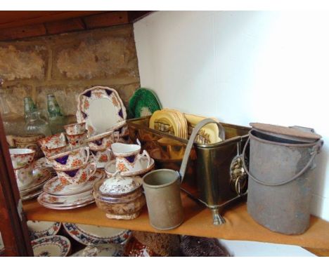 A collection of ceramics including Roslyn China tea wares comprising milk jug, sugar bowl, six cups, six saucers and six tea 