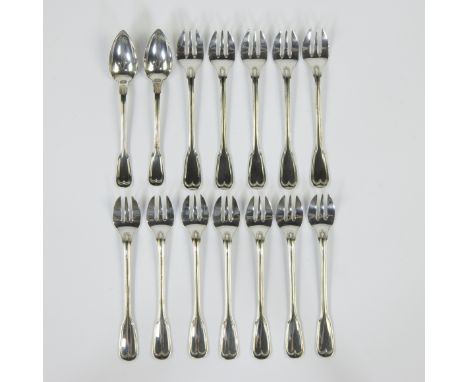 Silver oyster forks (12) Delheid and 2 spoons Alt Faden modelZilveren oestervorkjes (12) Delheid en 2 lepeltjes Alt Faden mod