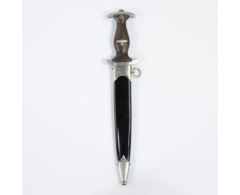 NSKK dagger model 33 with black scabbard, lemmer with motto M70/80NSKK dolk model 33 met zwarte schede, lemmer met spreuk M70