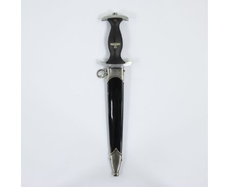 Rare SS dagger model 33 with the spell followed by the exclamation markZeldzame SS dolk model 33 met de spreuk gevolgd door h