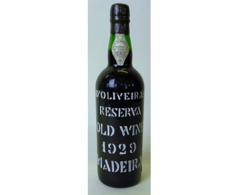 1 bottle Fine and Rare Vintage Madeira being d'Oliveiras 'Reserva Old Wine 1929