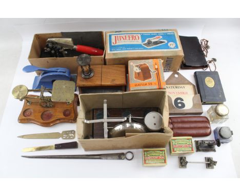 Desk Antique Vintage Collectables Brass Engraved Inkwells Desk Calendar Etc Items in antique / vintage condition Signs of wea