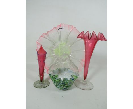 Selection of Antique and modern art glass. See photos. 