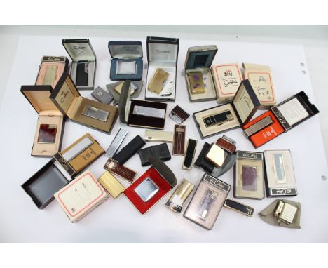 Colibri Pocket Lighters Tobacciana Collectables Boxed Cased Etc Items are in vintage condition Signs of use &amp; age Please 