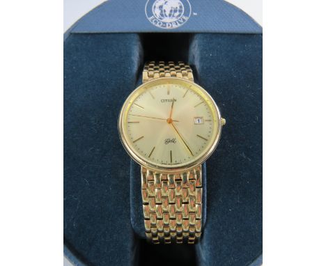 9ct Gold Gent Citizen wristwatch with 9ct gold strap in running order with box, weight, 38.7 grams.