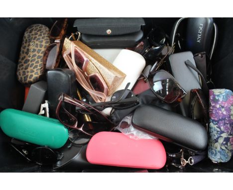 Sunglasses Fashion Glasses Assorted Inc Cases, Branded, Prescription Joblot 575994