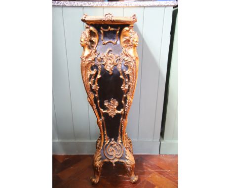 French style plant stand which measures 33 inches tall. In good overall condition..  See photos. 