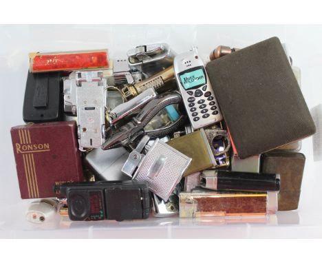 Unsorted Vintage Lighters Joblot Inc Ronson, Novelty, Calibri, Etc 2306545