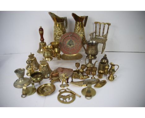 Mixed brass and metalware lot. See photos 