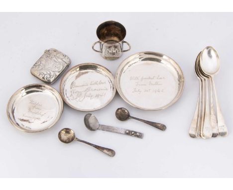 A small group of Victorian and 20th century silver items, including three small dishes, a miniature tyg, a set of six teaspoo