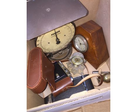 A mixed box to including 2C Folding Autographic Brownie, 2 mantle clocks, Salter weighing scales, and Rolfix II camera 